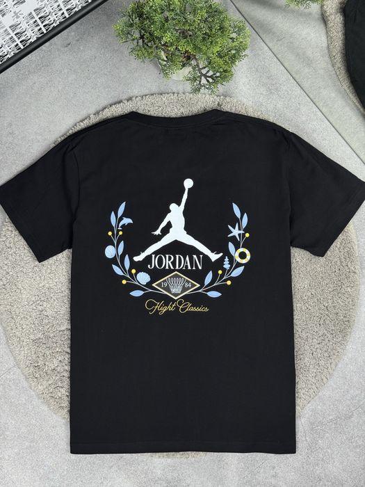 ВААУУ‼️Футболки Air Jordan із нових колекцій , з принтом на спині