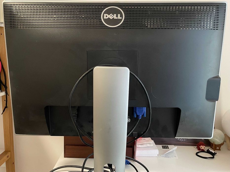 HP Compaq 8100 Elite SFF + 2 monitory 24” Dell i Samsung + Windows 10 SSD – szybki i gotowy do pracy