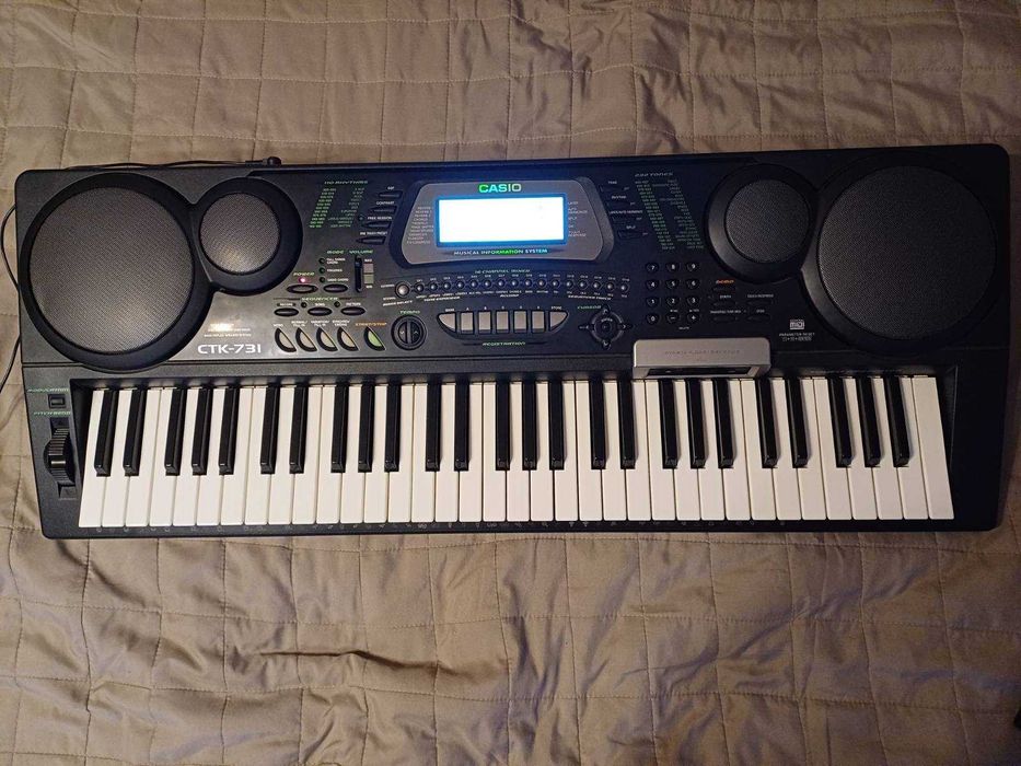 Синтезатор Сasio (Малайзія)