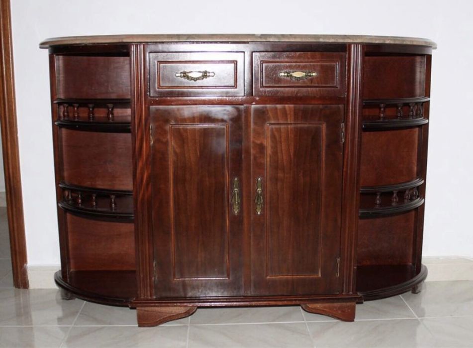 Sapateira Mogno com pedra Marmore