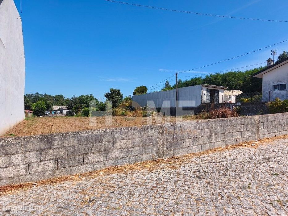 Terreno para Construção - 700m2 | Gemunde - Maia