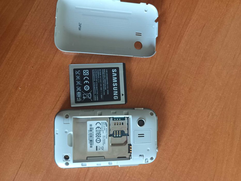 3 sprawne telefony: Samsung Galaxy Y + Galaxy Young + Nokia Lumia 610