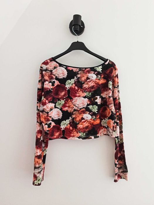 Kolorowy crop top krótka bluzka z długim rękawem dekolt łódka