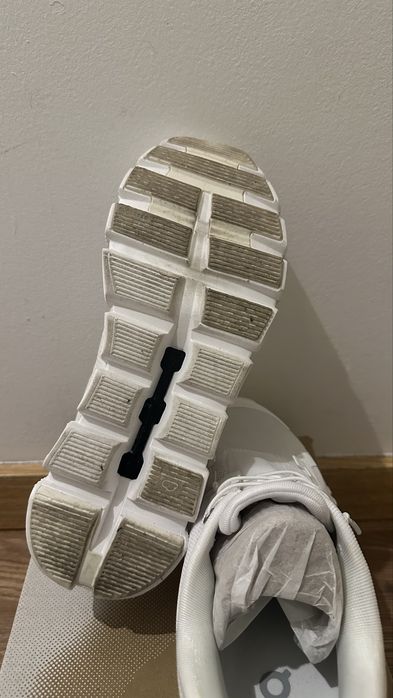 Tenis On cloud branco