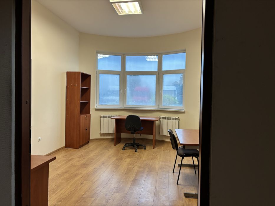 Biura na wynajem / Noclegi pracownicze