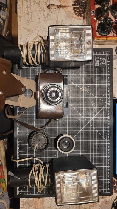 Продам фотоапарат и фотовспышку