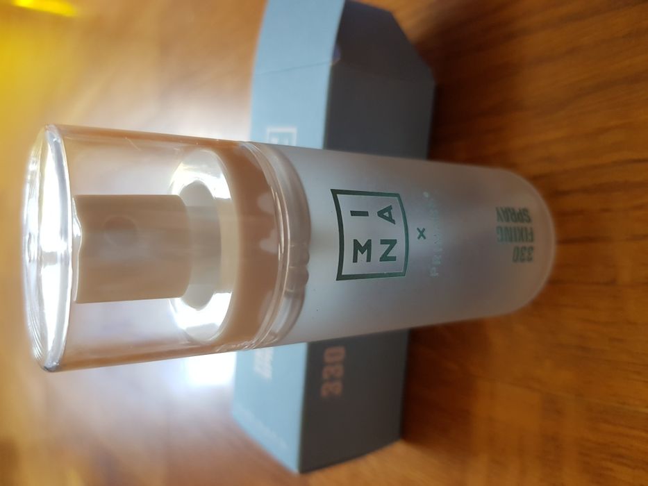 Spray fixante Mina Primark fixing spray