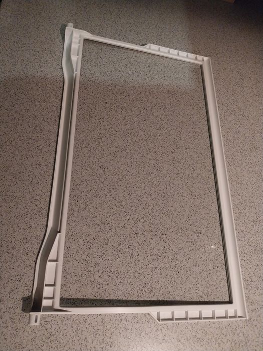 Półka szklana 47 cm szer x 28 głębokość  cm lodówka Whirlpool 6502/A+