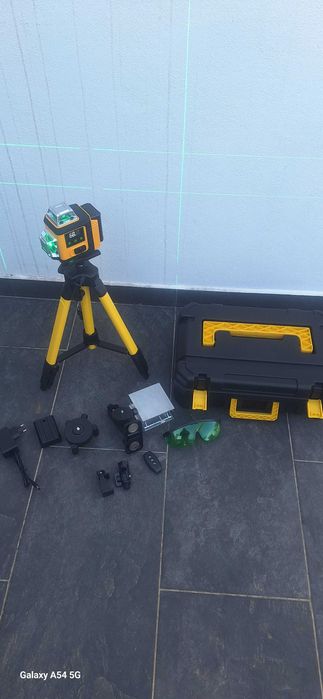 Nível laser 16 linhas 2 baterias + tripé 3D Autonivelante NOVO pladur ladrilho teto pedreiro construção 360 3D