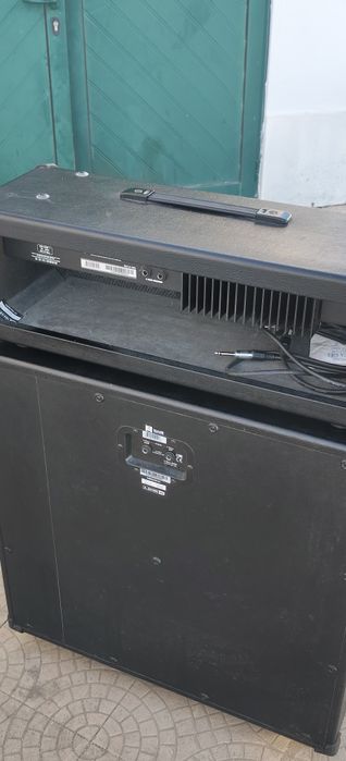 Amplificador de guitarra Line 6 Spider III HD75 com gabinete Line 6 Spider 4x12