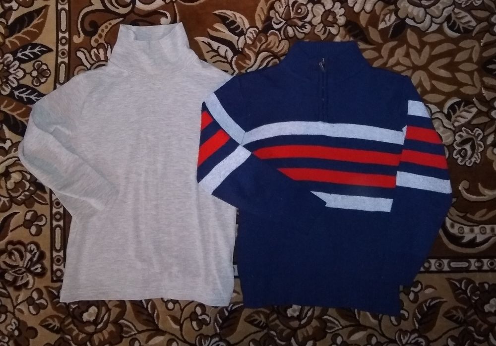 Свитера,теплые кофточки