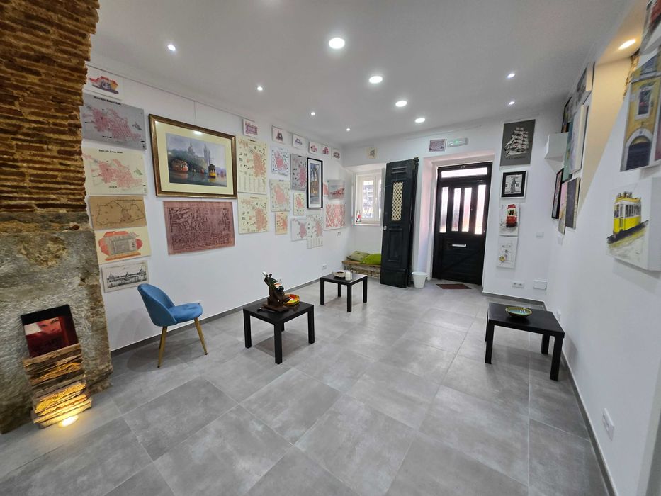Galeria/Loja/Atelier/ Escritório no centro de Lisboa - Chiado e Camões