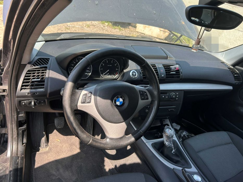Deska rozdzielcza airbag kompletna Bmw E87 seria 1