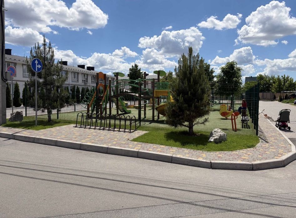Продаж таунхаусу 82.8 кв.м в КМ Паларіс