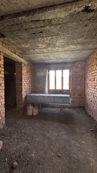 Будинок, м. Заставна ,202м2, після будівництва,2 поверхи