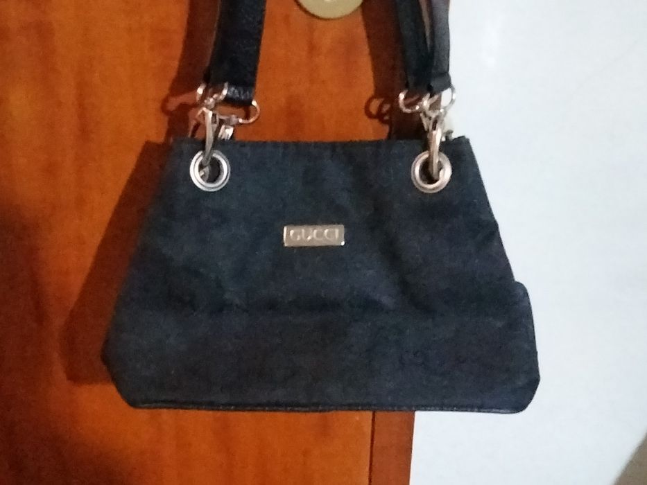 Carteira Preta muito bonita