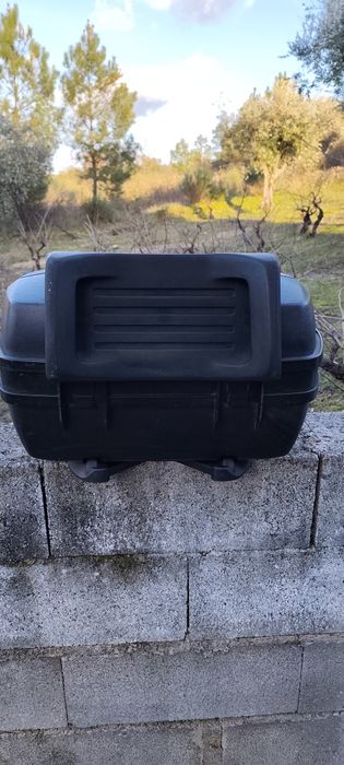 Top case Givi + base