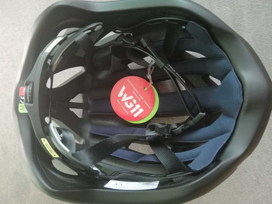 Kask marki KASK Black Mat M