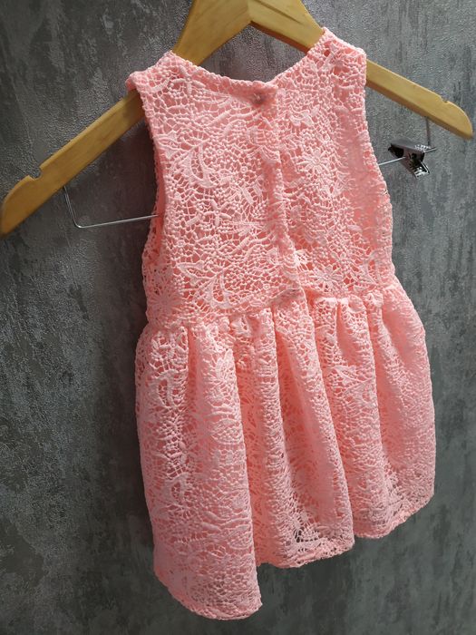 Плаття на дівчинку