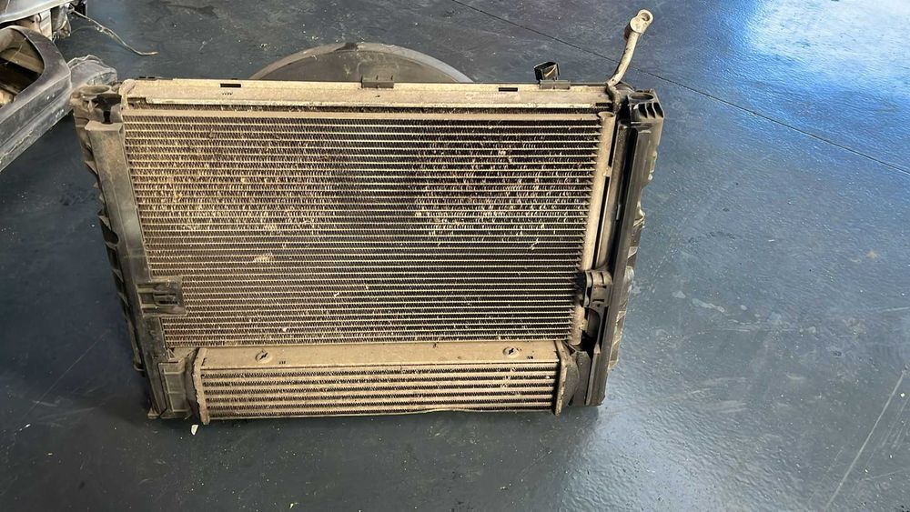 Radiador com termo ventilador Bmw e92 lci