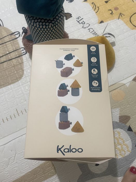 Сенсорні ігри  (тактильні кубики зі звуком)