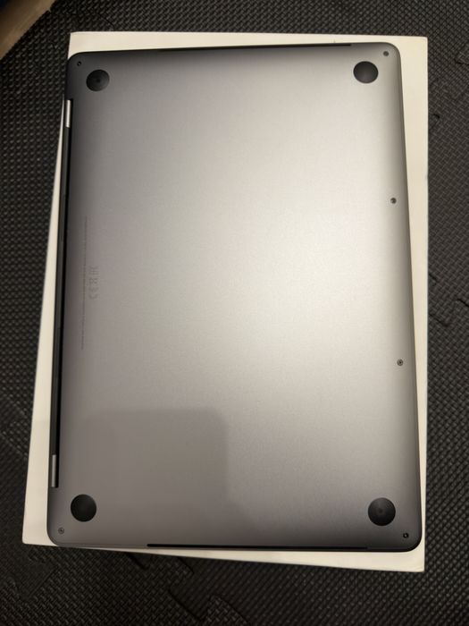 Macbook Pro 15,2 2018 Touchbar 8GB / 128GB