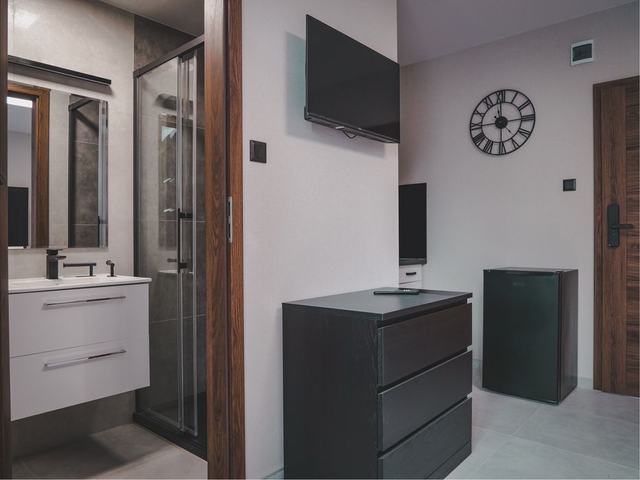 Pokoje z łazienkami i aneksem kuchennym  Blisko A1 Żory