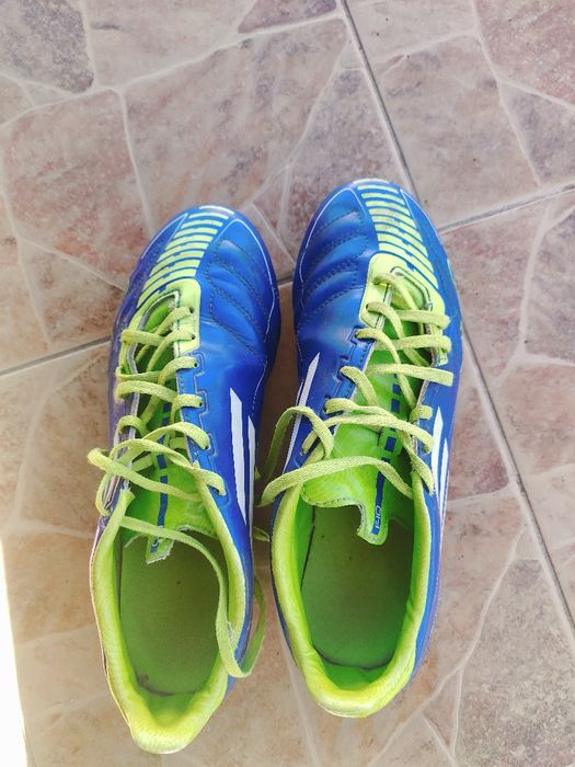 Бутси adidas 39 розмір