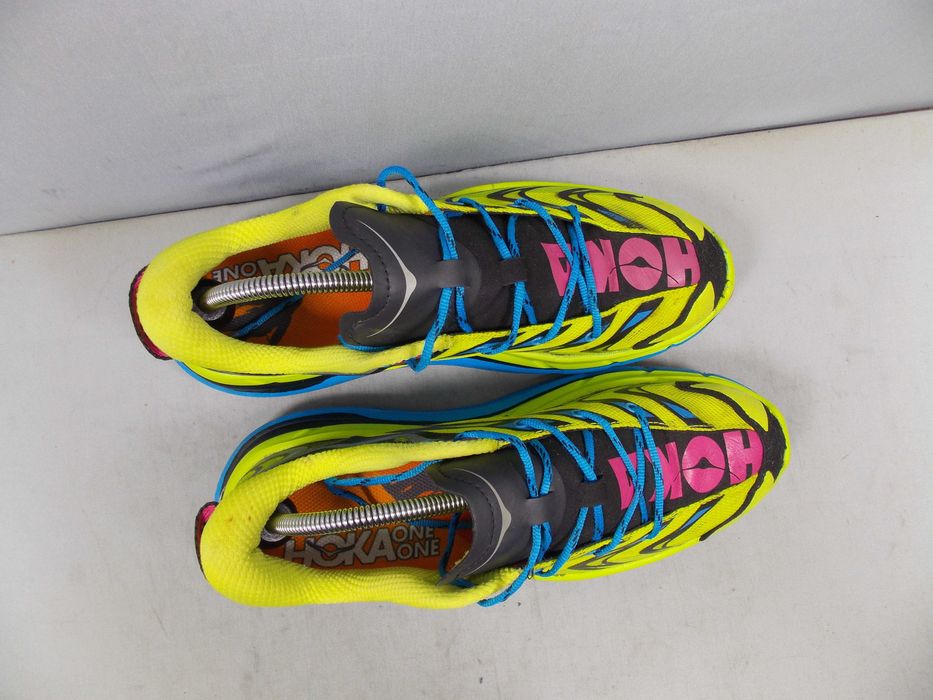 hoka one one speedgoat