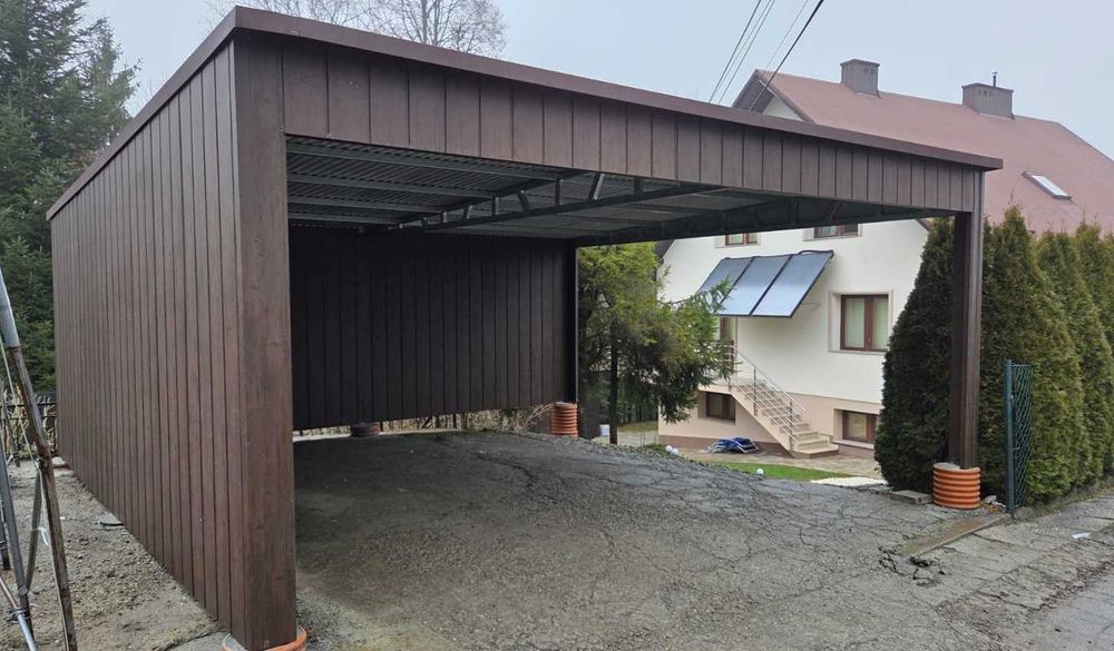 Wiata garażowa w stylu carportu