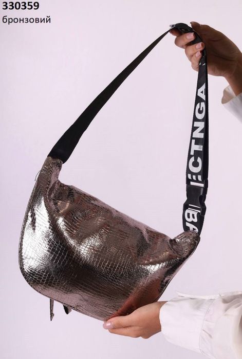 Бананка жіноча еко-шкіра