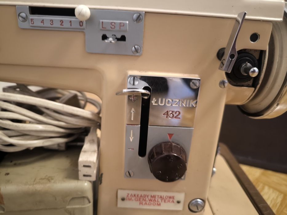 Maszyna do szycia Łucznik 432