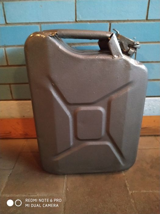 Канистра металлическая 20л