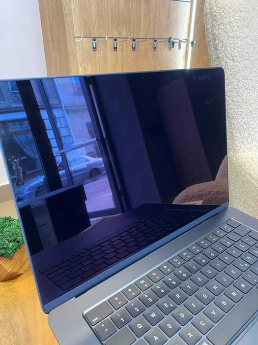 Ноутбук Apple MacBook Air 15" M3 8/256GB Midnight (MRYU3) 2024