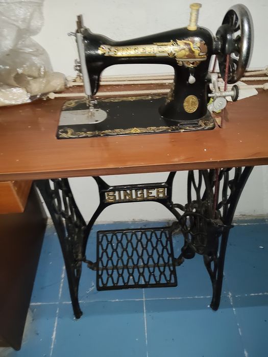 Máquina costura Singer