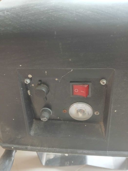 Bomba de carretilla con batteria 40 y 60 l marca stocker