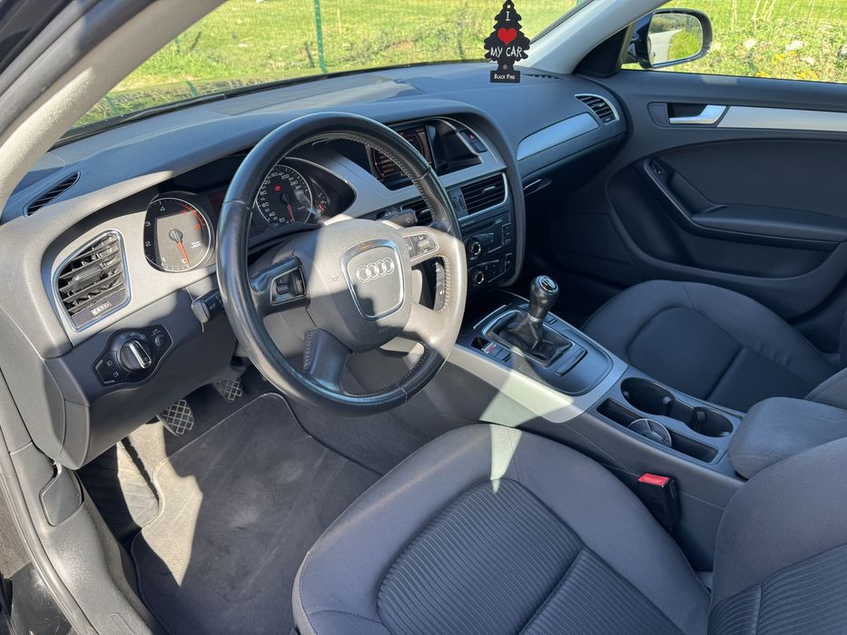 Audi A4 limosine
