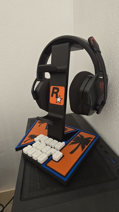 Suporte dois comandos e fones GTA6