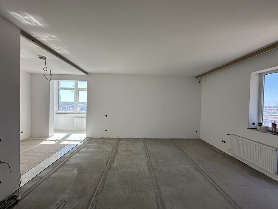 Четырехкомнатная  квартира с кухней студией  в ЖК 57 Жемчужина