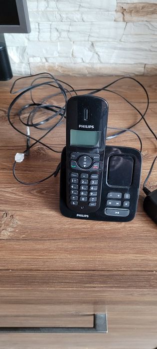 Telefon bezprzewodowy stacjonarny