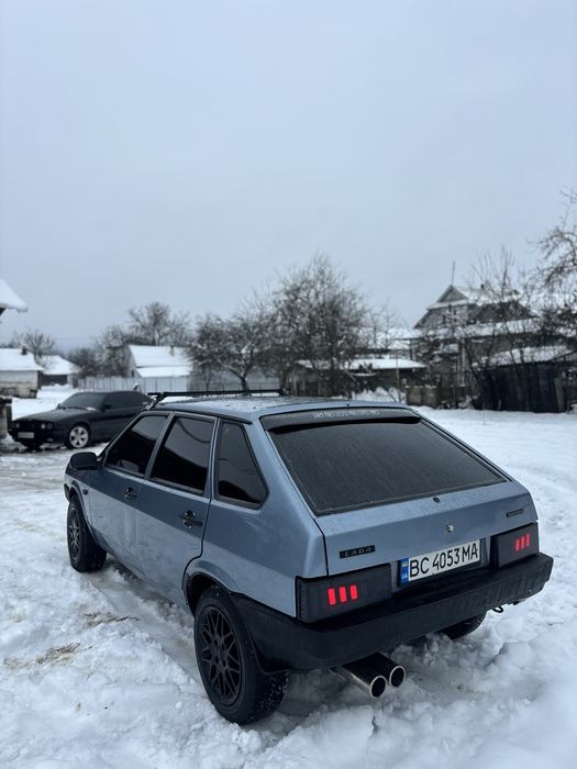 продам ваз 2109 машина ідеальна всьо зроблено