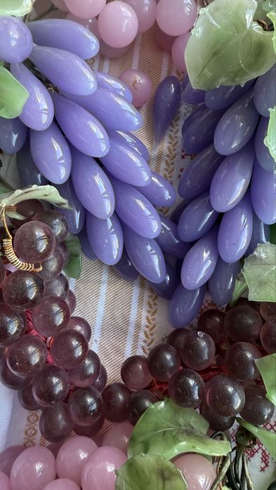 Uvas em vidro e jade