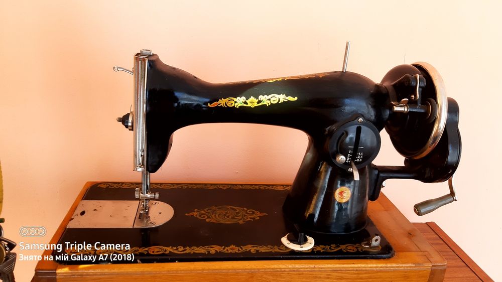 Продам швейную машинку Подольск Магдалиновка