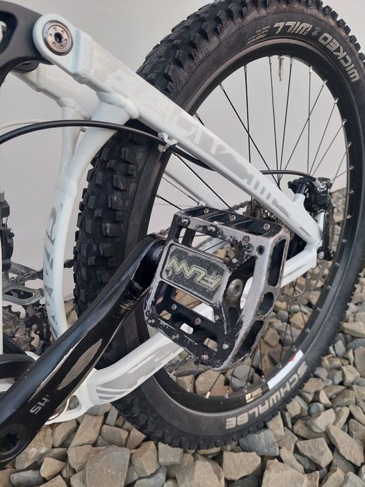 Rower full Giant Reign rama L downhill enduro