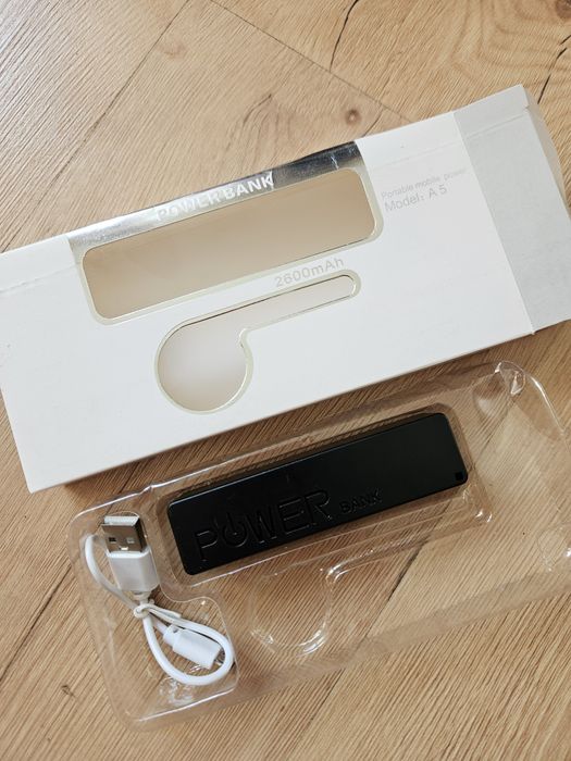 Nowy Power Bank 2600 mAh