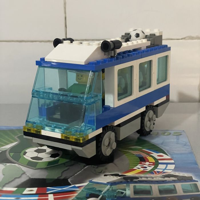 Lego 3405 Sports Soccer Completo e com Autocolantes Novos de 2000