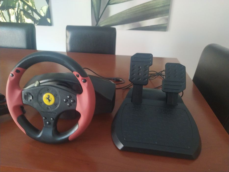 Simulador de corrida Ferrari Edição limitada vermelha
