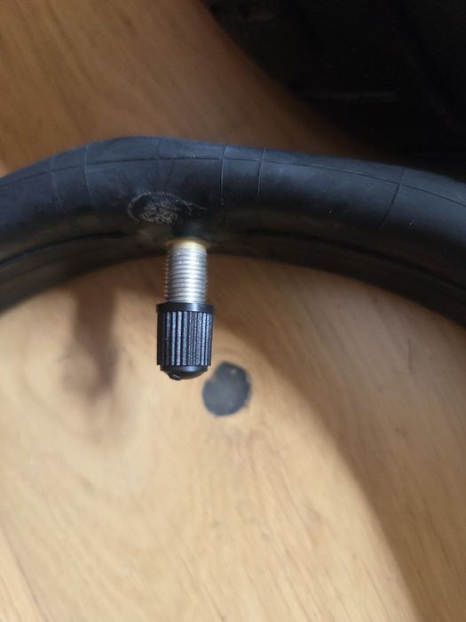 Opona i detka CST do hulajnogi elektrycznej 8,5 x2
