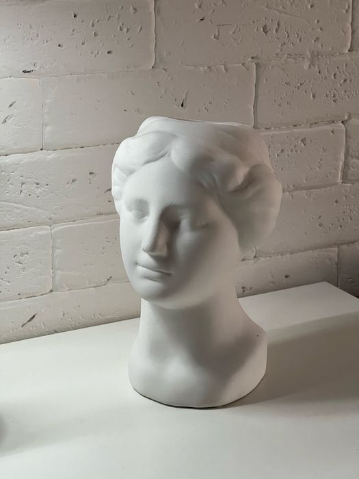 Керамічна ваза Афродіта