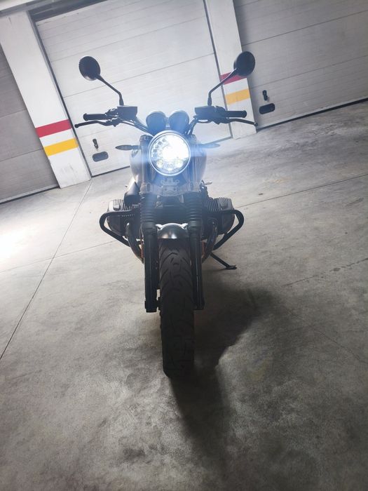 BMW r nine t urban
